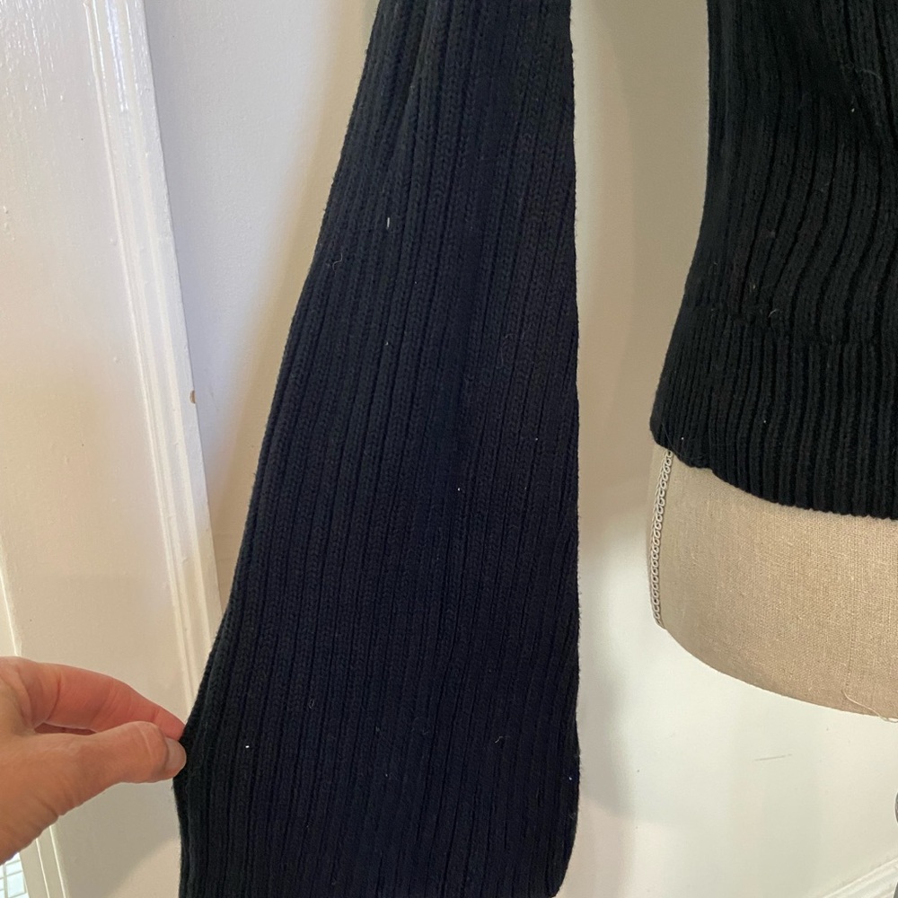 ENDLESS ROSE black sweater. - Picture 3 of 5